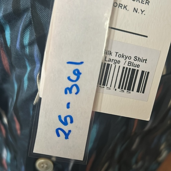 Blue Patterned Knickerbocker Short Sleeve Button Up - Picture 6 of 6